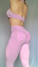 Lade das Bild in den Galerie-Viewer, Smooth Lavender Top and  Leggings Set with Pockets
